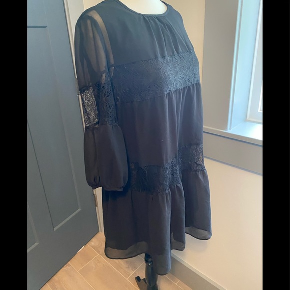 BCBGeneration Women’s Lace Insert dress, black xs - Picture 3 of 9